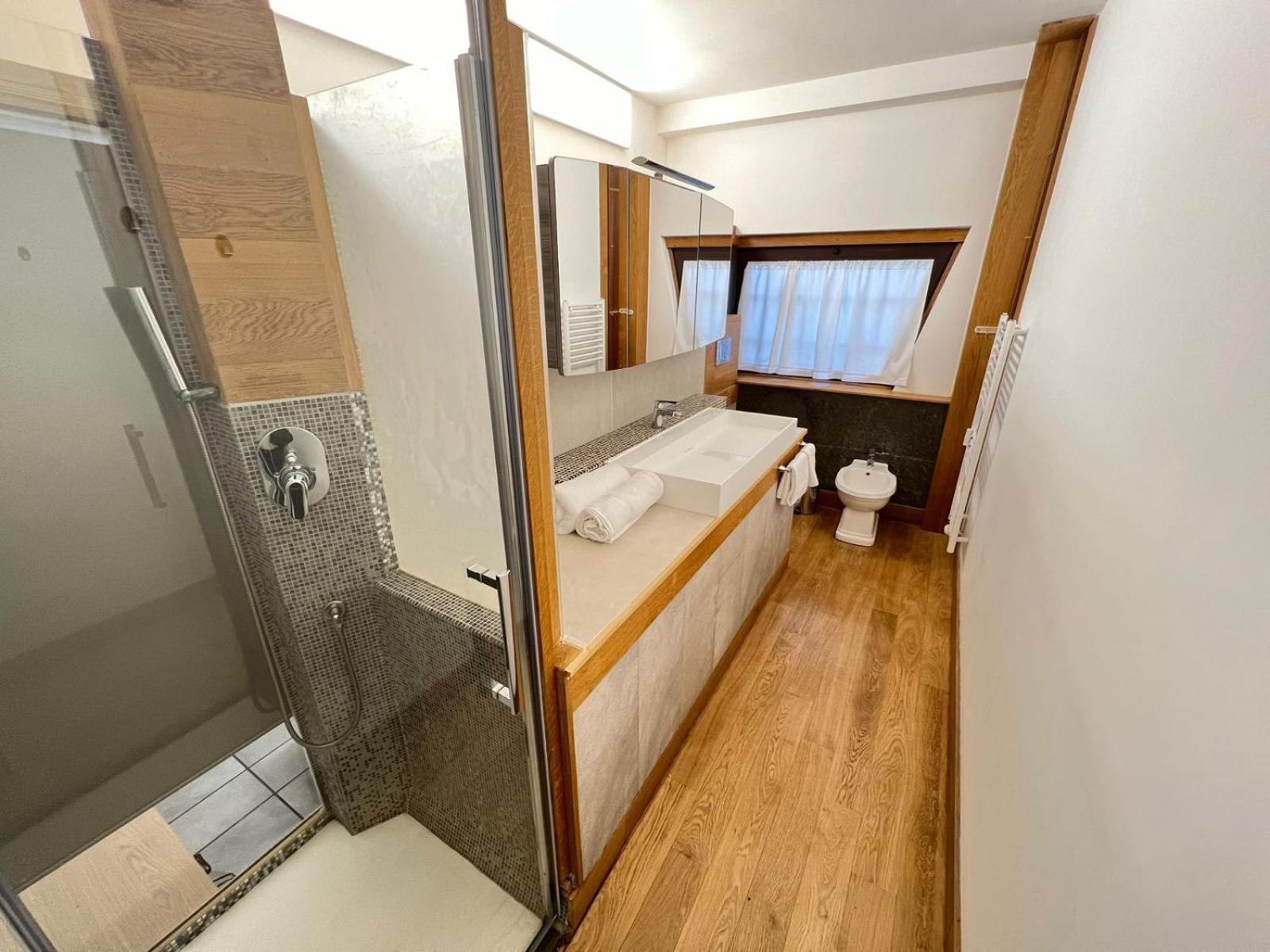 "R&P Apartment", Short Term Stay, Elegant Design, Bisceglie Metro Station, Easy For San Siro And Fiera Milano, Free Parking Exterior foto