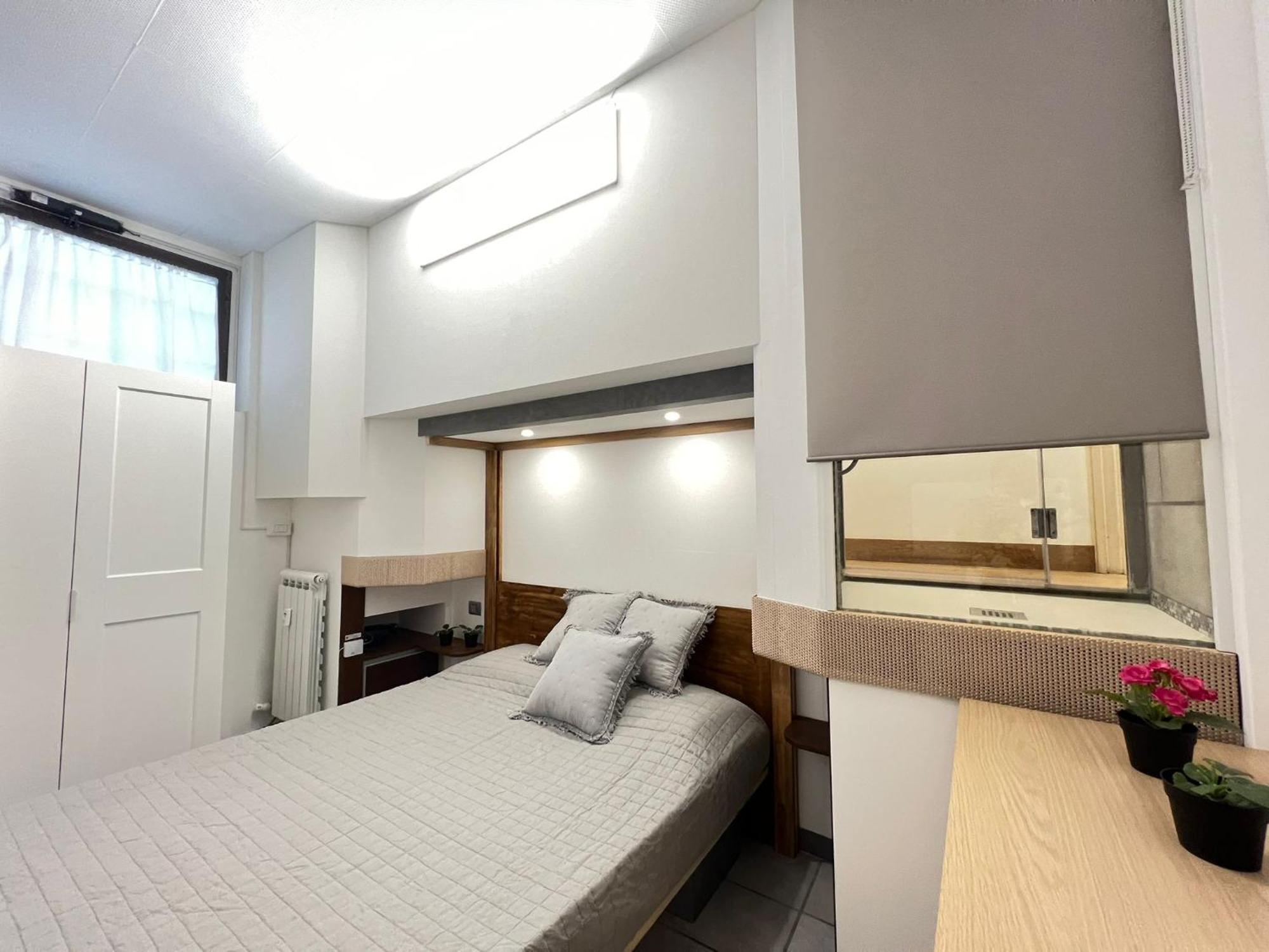 "R&P Apartment", Short Term Stay, Elegant Design, Bisceglie Metro Station, Easy For San Siro And Fiera Milano, Free Parking Exterior foto